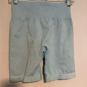 Pursue Fitness Seamless Shorts, Size Medium